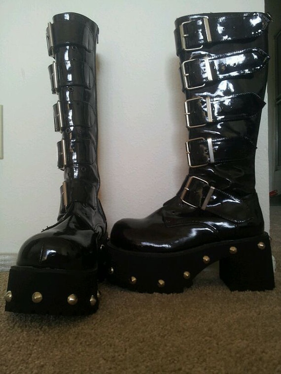 Women'S Fashion Leather Boots - Lakleer gekruiste bandjes met puntige neus,